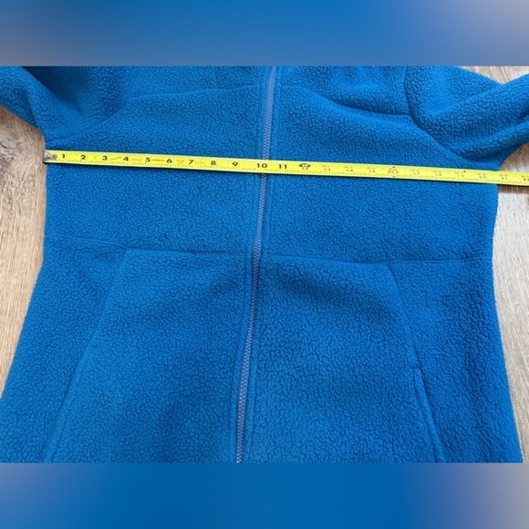 L.L.Bean Women’s Katahdin Fleece, Full-Zip Jacket Medium
Marine Blue - Picture 6 of 7